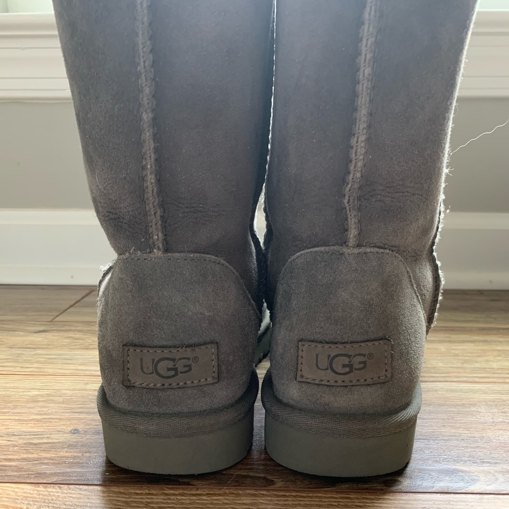 UGG Grey Classic II size 8